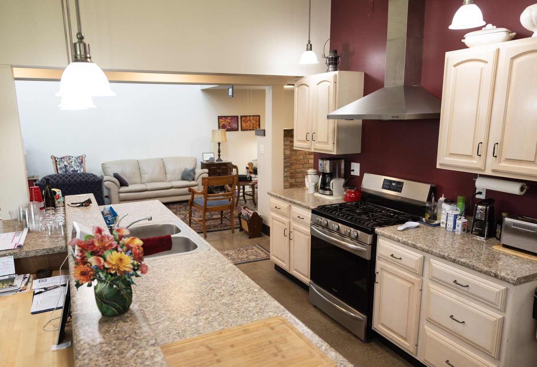 At home with Jerry and Dorothy Young in Collinsville